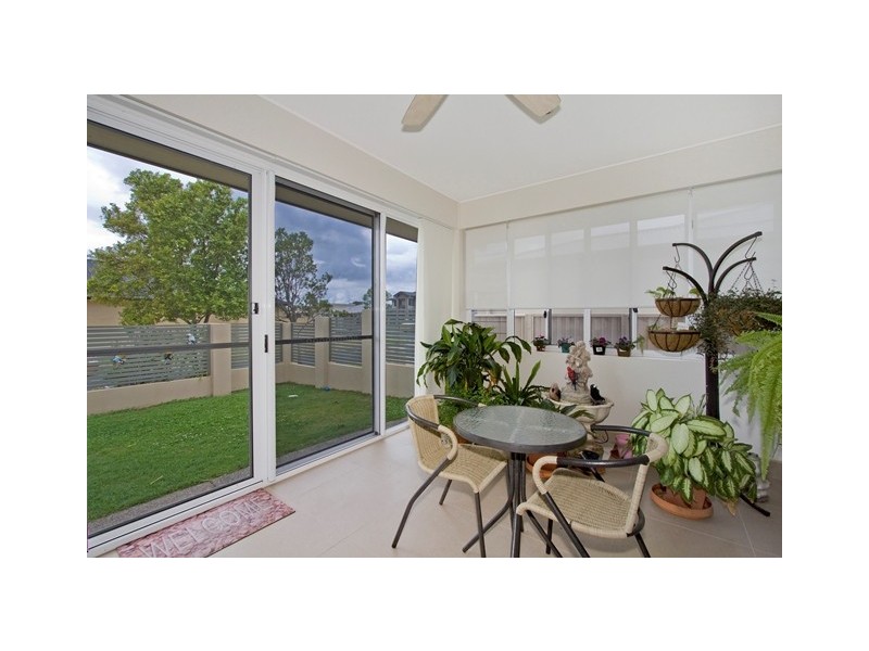 2  Fairmont Crt, Banora Point NSW 2486