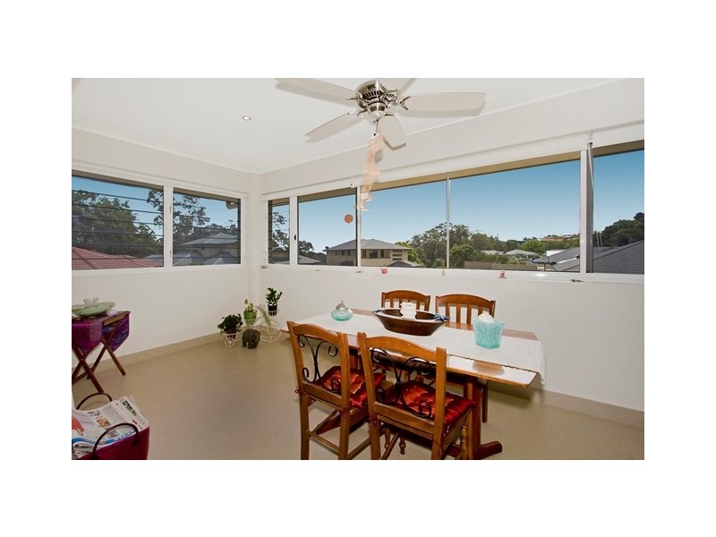 2  Fairmont Crt, Banora Point NSW 2486