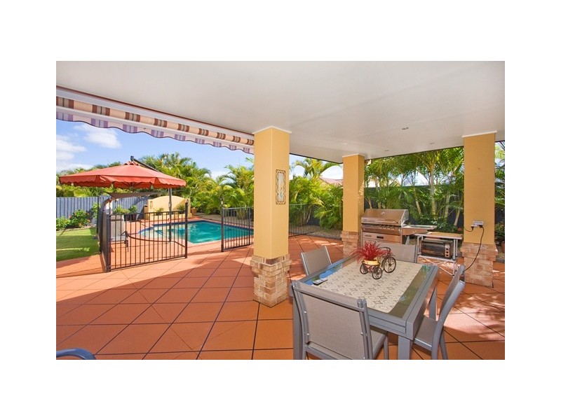 6 Newfarm Pl, Banora Point NSW 2486