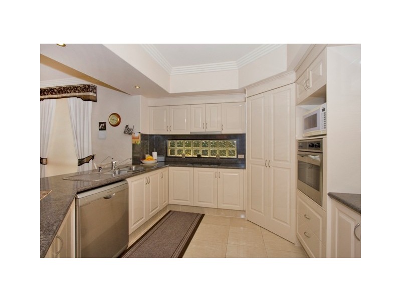 6 Newfarm Pl, Banora Point NSW 2486