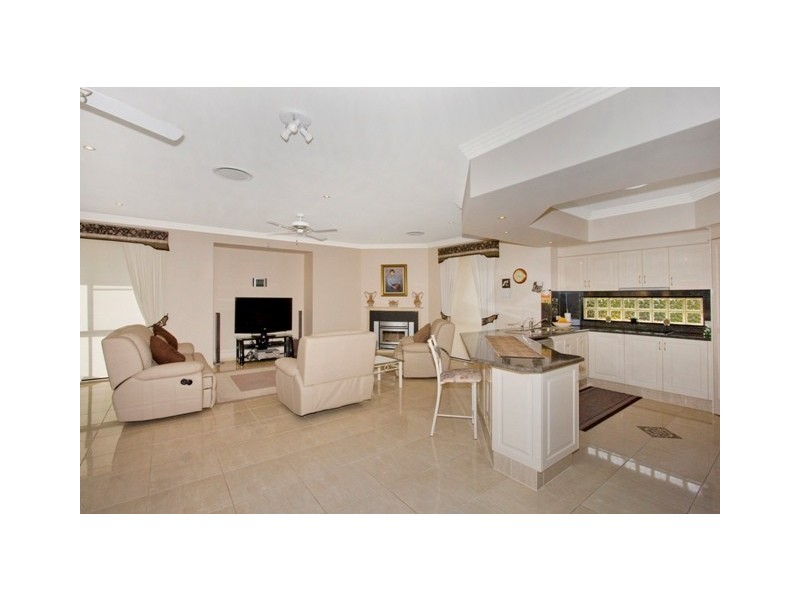 6 Newfarm Pl, Banora Point NSW 2486