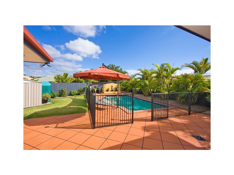 6 Newfarm Pl, Banora Point NSW 2486