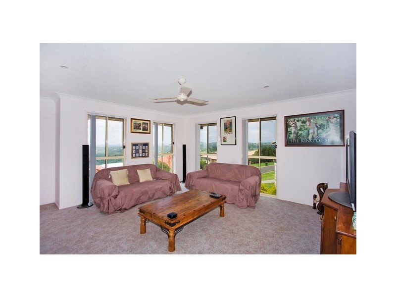 11 Snowgum Dr, Bilambil Heights NSW 2486