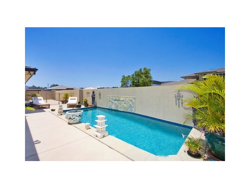 101 Botanical Cct, Banora Point NSW 2486