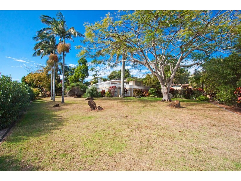 22 Anthony Ave, Banora Point NSW 2486