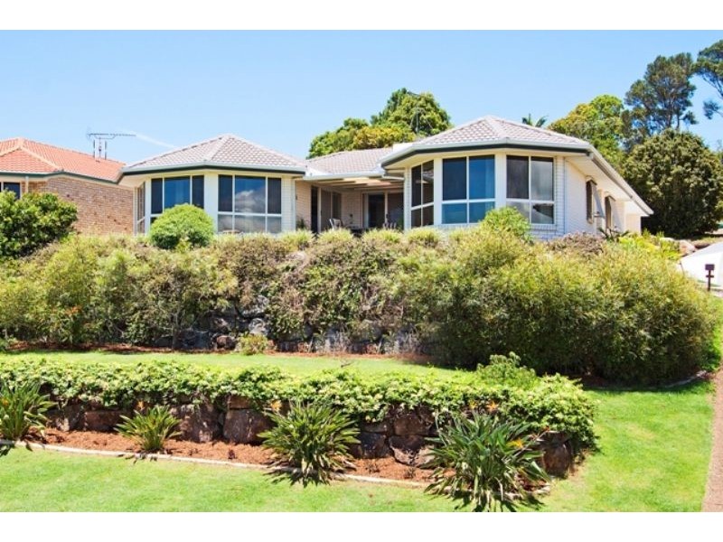 38 Lochlomond Dr, Banora Point NSW 2486