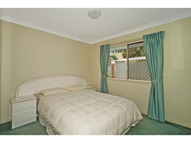 38 Lochlomond Dr, Banora Point NSW 2486