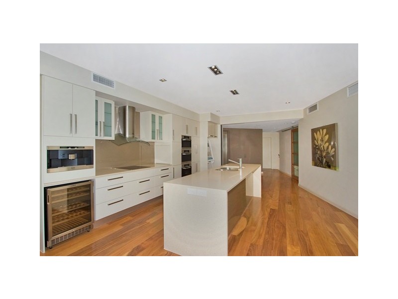 201 / 46 Pacific Pde ‘Kirra Wave’, Kirra QLD 4225