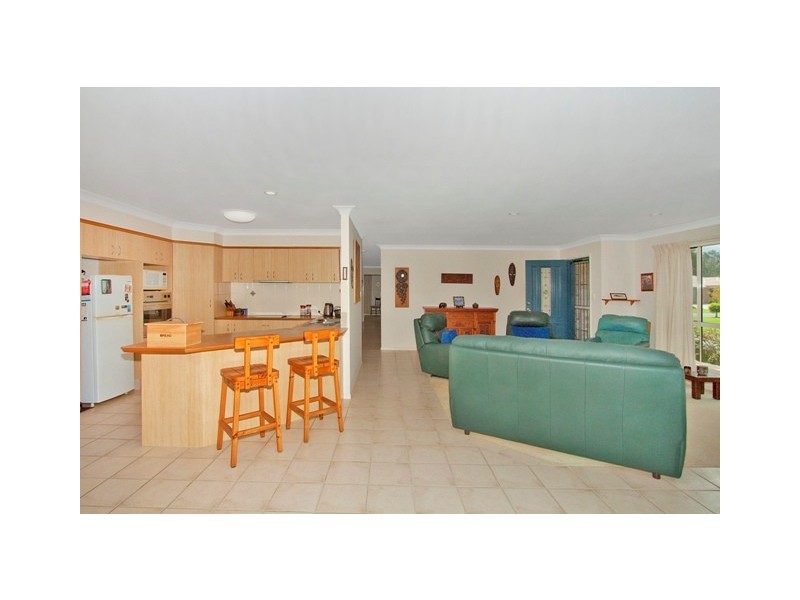 3 Limerick St, Banora Point NSW 2486