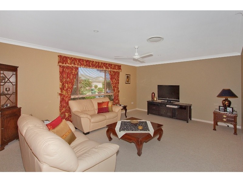 53  Franklin St, Banora Point NSW 2486