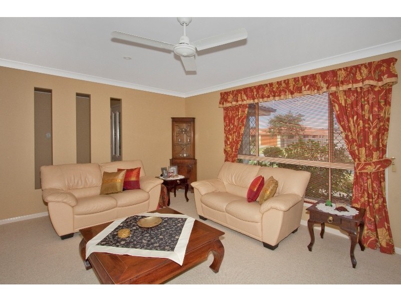 53  Franklin St, Banora Point NSW 2486