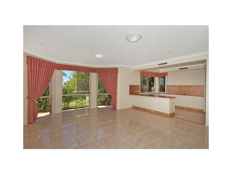 10A Peter St, Banora Point NSW 2486