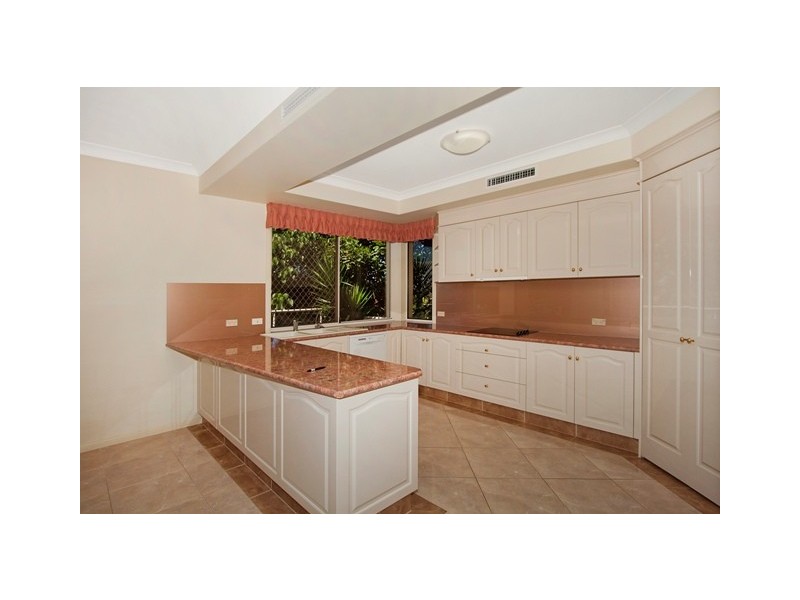 10A Peter St, Banora Point NSW 2486