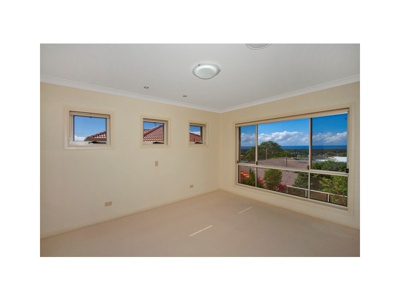 10A Peter St, Banora Point NSW 2486
