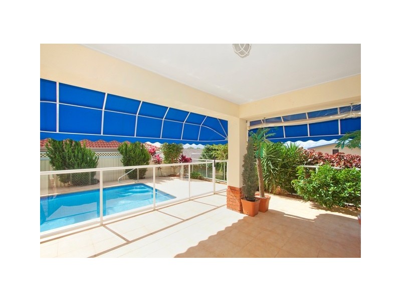 10A Peter St, Banora Point NSW 2486