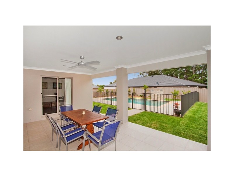 121 Botanical Cct, Banora Point NSW 2486