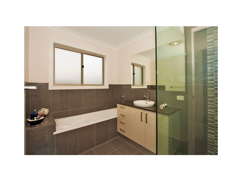 121 Botanical Cct, Banora Point NSW 2486