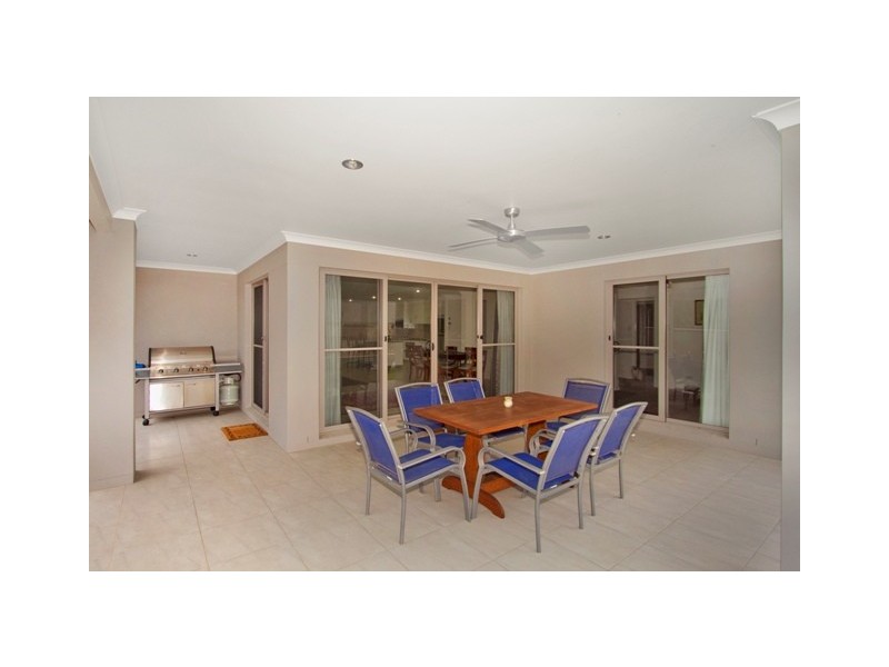 121 Botanical Cct, Banora Point NSW 2486