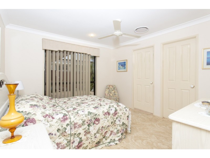 1 / 9 Jasmine Pl, Banora Point NSW 2486