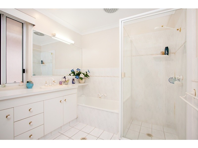 23 Bordeaux Pl, Banora Point NSW 2486