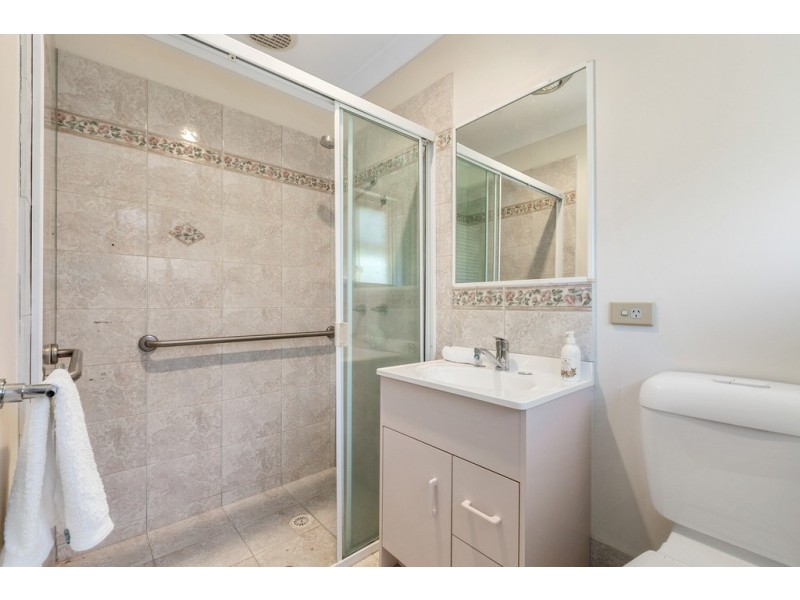 2/8 Huntingdale Place, Banora Point NSW 2486