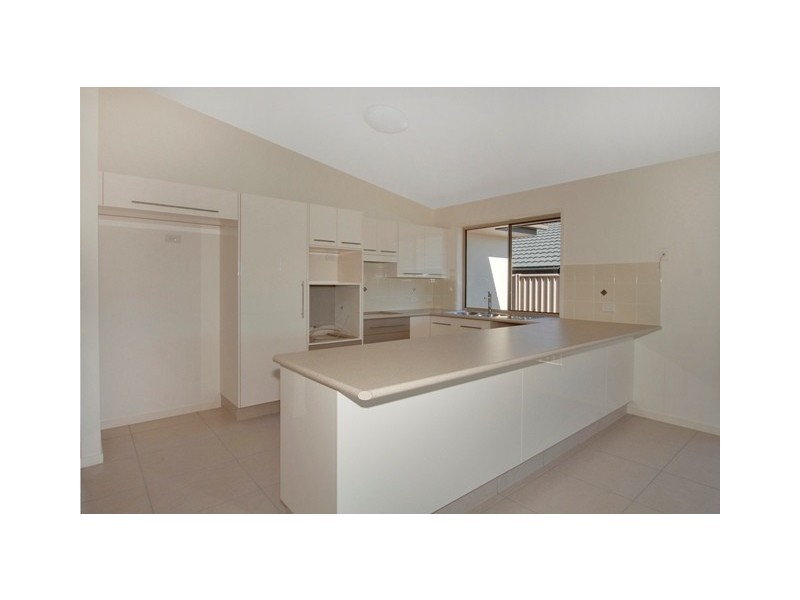 2 / 56 Newcastle Dr, Pottsville NSW 2489