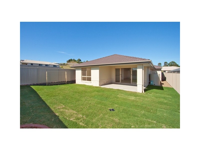 2 / 56 Newcastle Dr, Pottsville NSW 2489