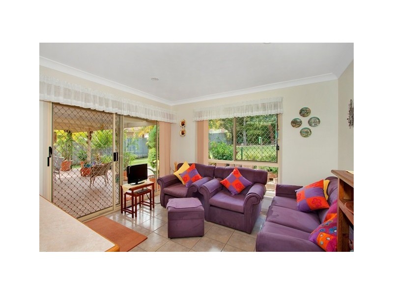 17 Kildare Drive, Banora Point NSW 2486