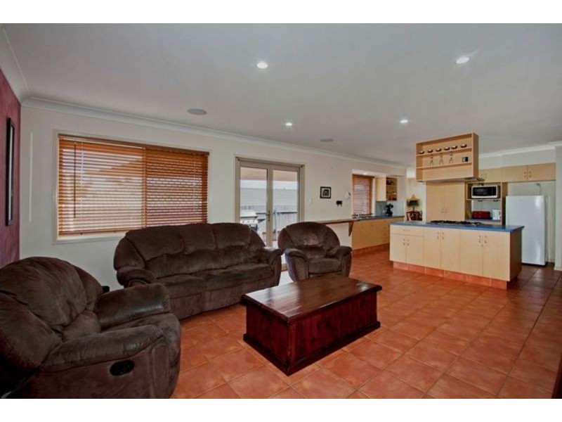 7 Firewheel Way, Banora Point NSW 2486
