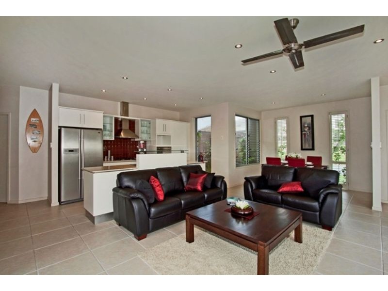 1 / 5 Dianella Drive, Casuarina NSW 2487