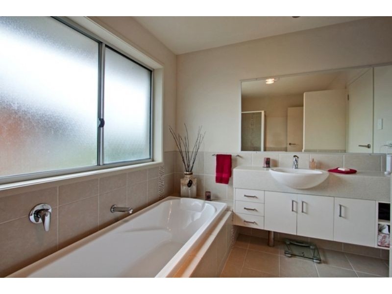 1 / 5 Dianella Drive, Casuarina NSW 2487