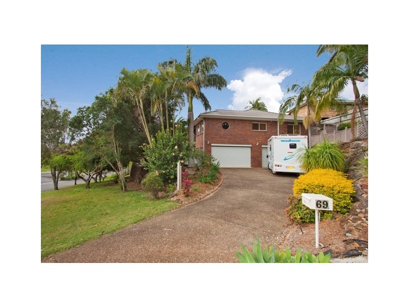 69  Amaroo Dr, Banora Point NSW 2486