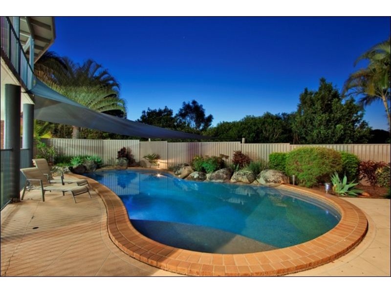 69  Amaroo Dr, Banora Point NSW 2486