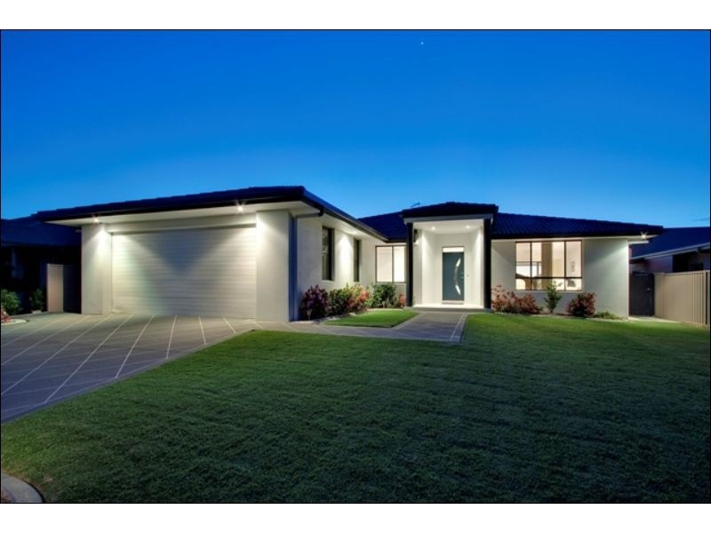 17 Urunga Drive, Pottsville NSW 2489