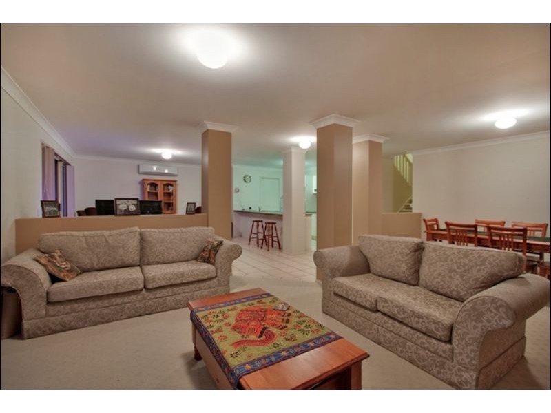 10 Lake Tahoe Dr, Bilambil Heights NSW 2486