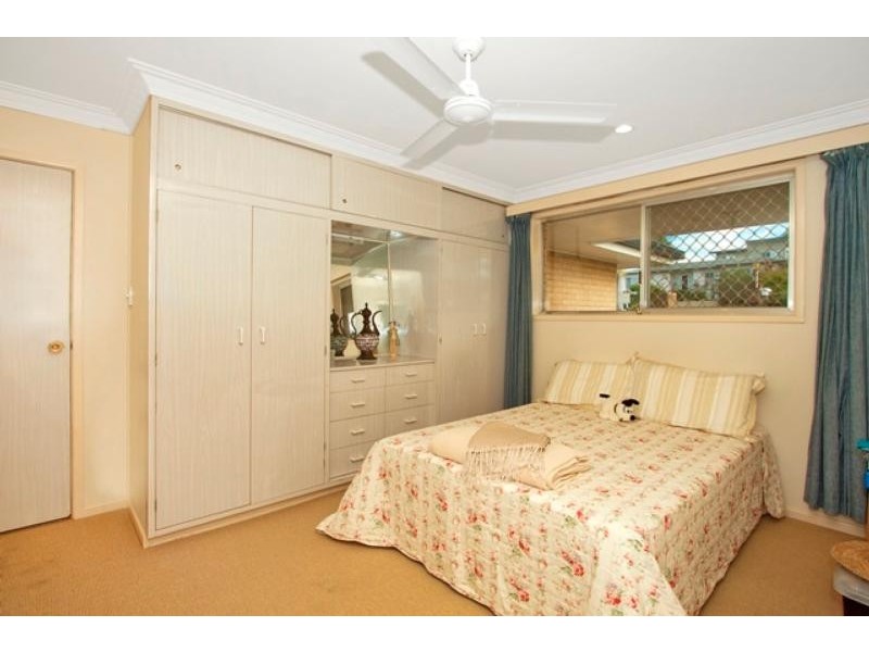 4  Seaview Rd, Banora Point NSW 2486