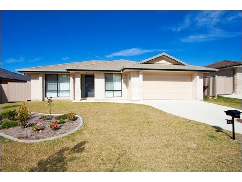 68 Lennox Cct, Pottsville NSW 2489