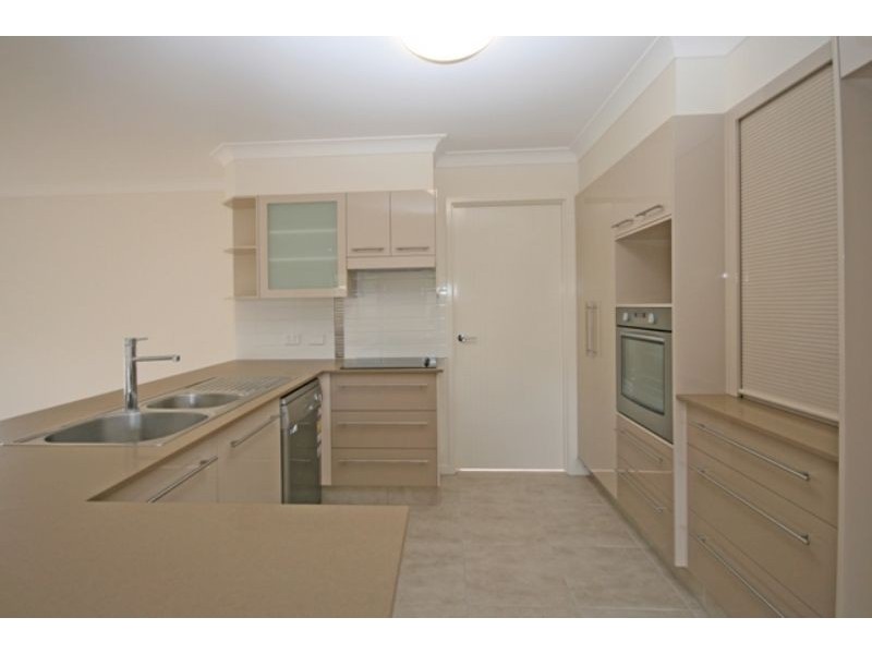 1 / 12 Lennox Cct, Pottsville NSW 2489