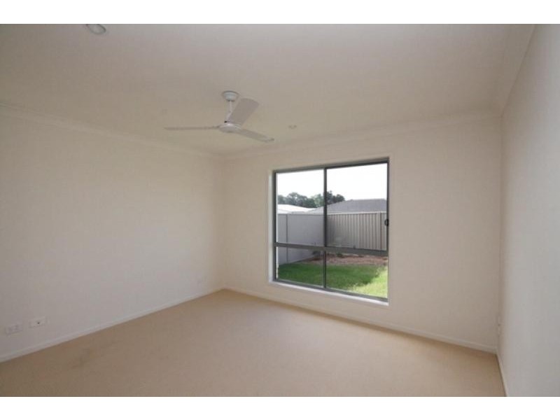 2 / 60 Newcastle Dr, Pottsville NSW 2489