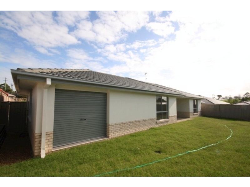 2 / 60 Newcastle Dr, Pottsville NSW 2489