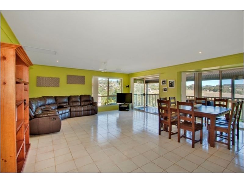 6 Merino Pl, Terranora NSW 2486