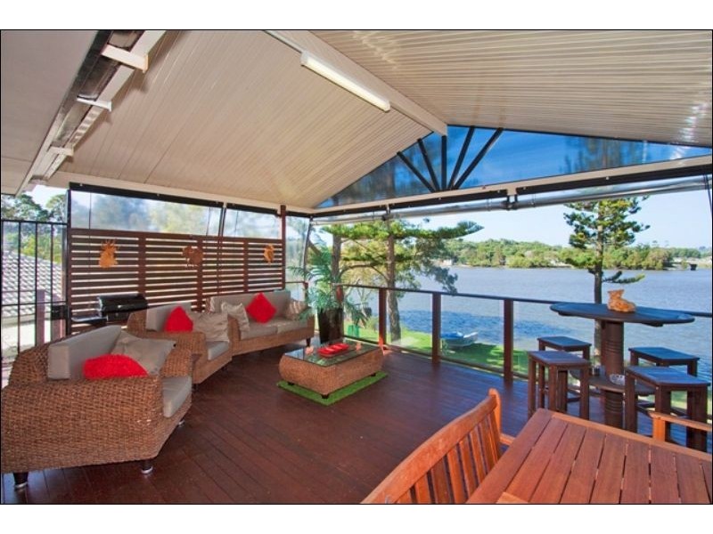 4 Wyuna Rd, Tweed Heads West NSW 2485