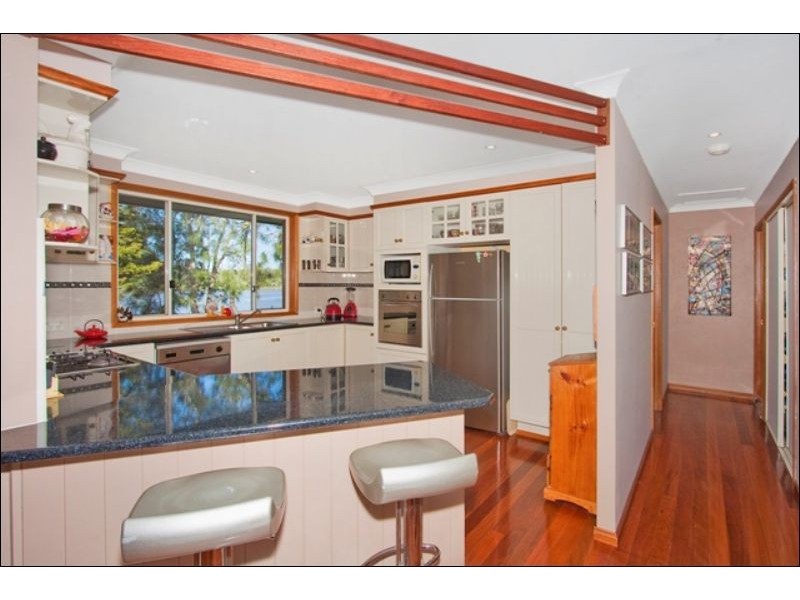 4 Wyuna Rd, Tweed Heads West NSW 2485