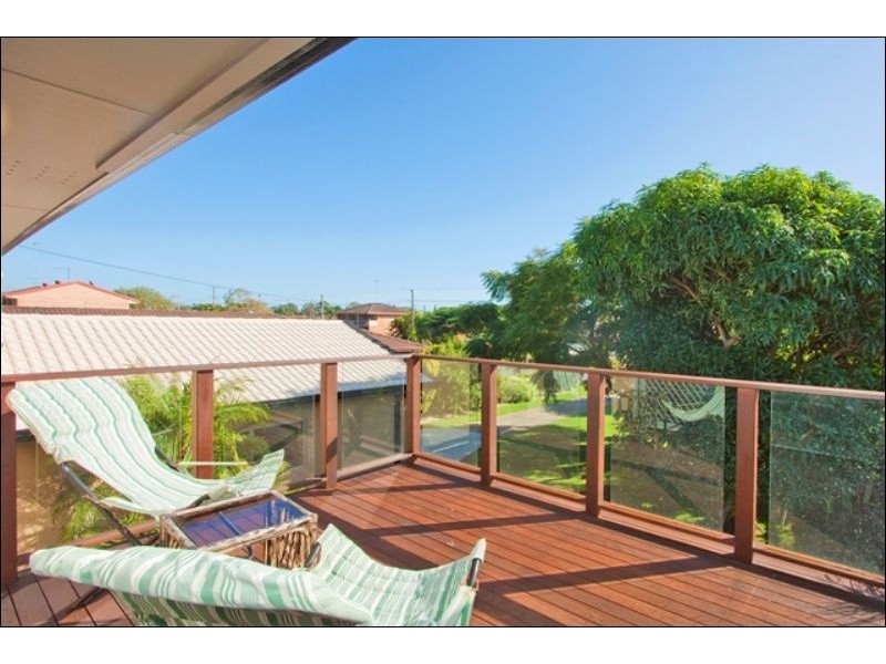 4 Wyuna Rd, Tweed Heads West NSW 2485