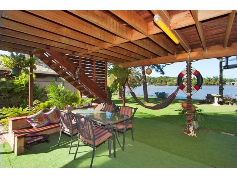 4 Wyuna Rd, Tweed Heads West NSW 2485