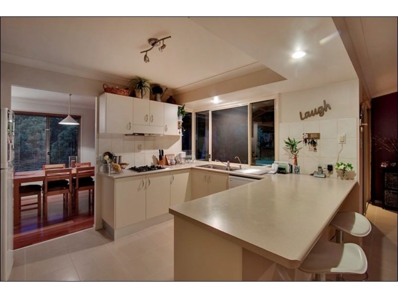 36 Kildare Dr, Banora Point NSW 2486