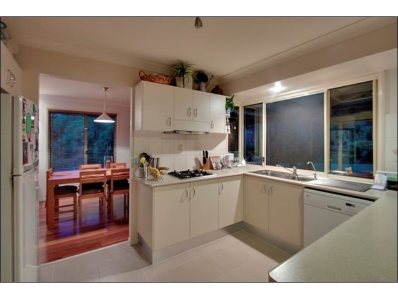 36 Kildare Dr, Banora Point NSW 2486