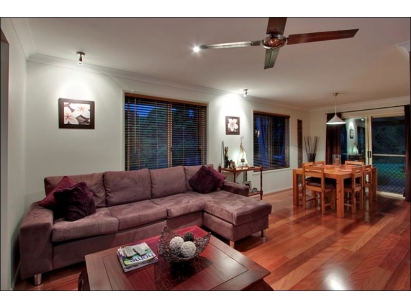 36 Kildare Dr, Banora Point NSW 2486