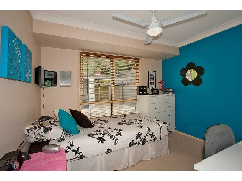 36 Kildare Dr, Banora Point NSW 2486