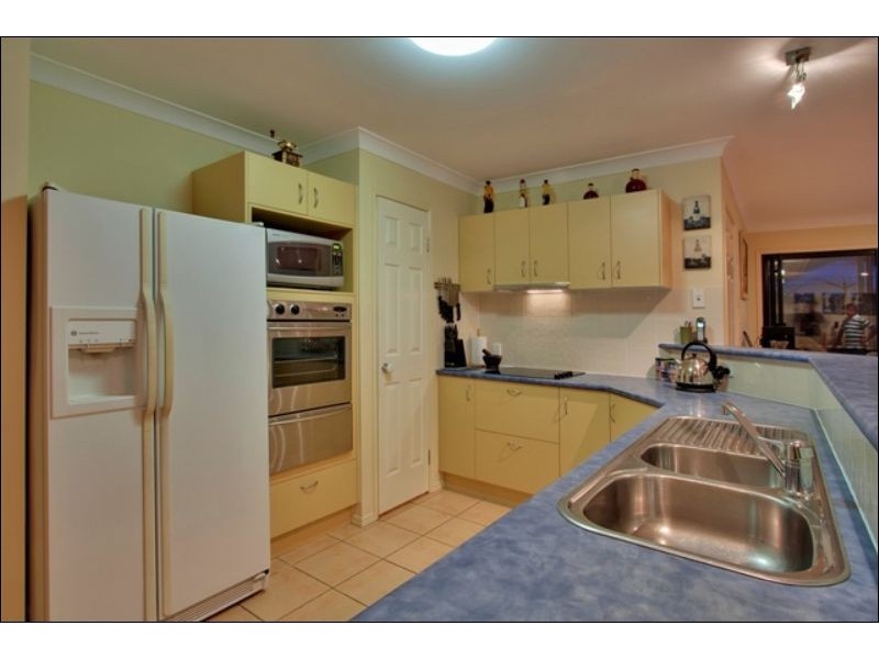 4 Birkdale Court, Banora Point NSW 2486